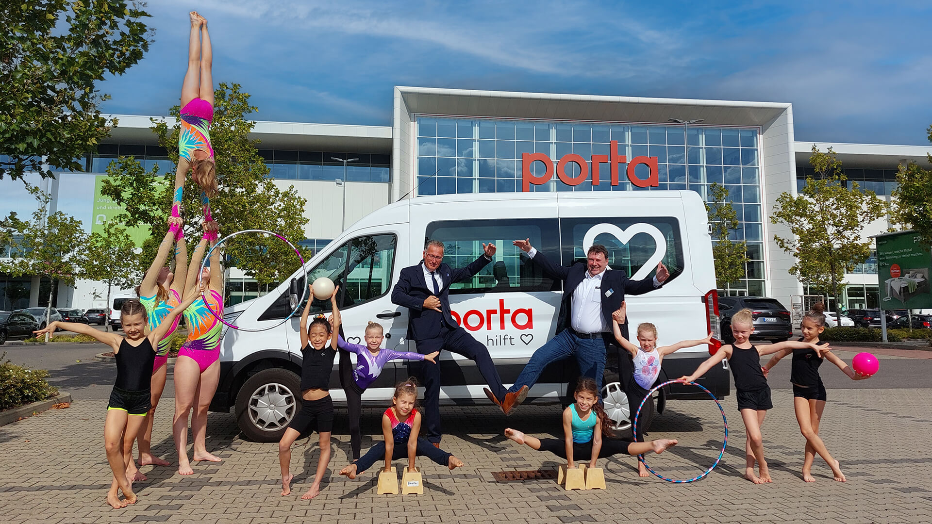 Neuer Vereinsbus durch die Partnerschaft mit porta